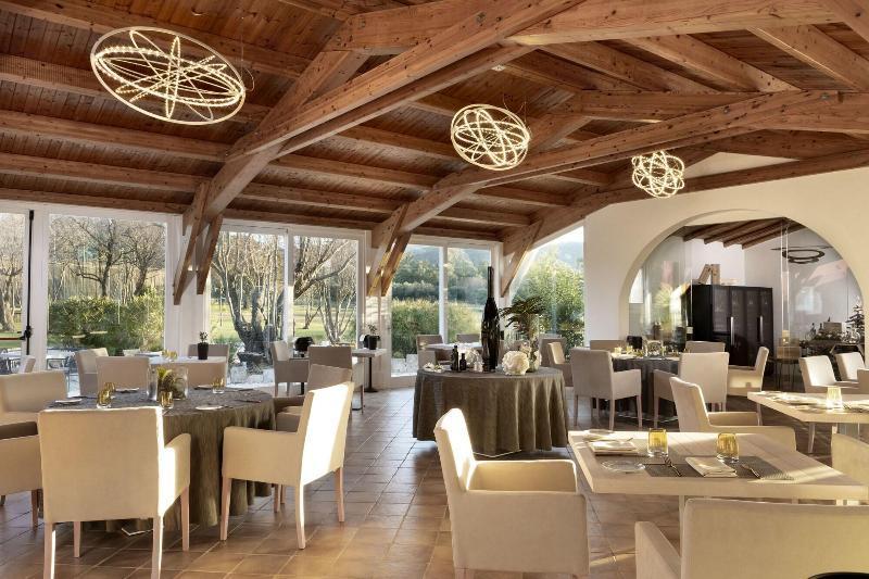 Li Neuli Country Club Hotell San Pantaleo Exteriör bild