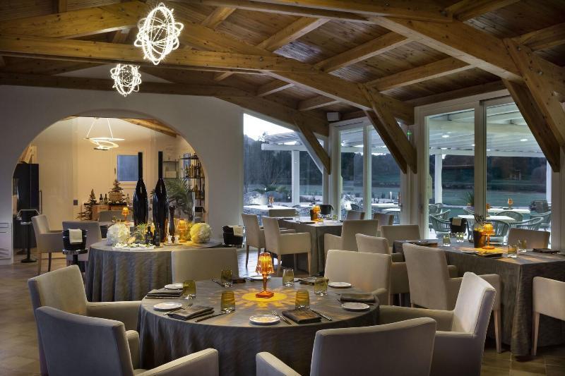 Li Neuli Country Club Hotell San Pantaleo Exteriör bild