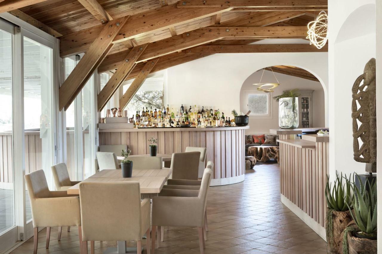 Li Neuli Country Club Hotell San Pantaleo Exteriör bild